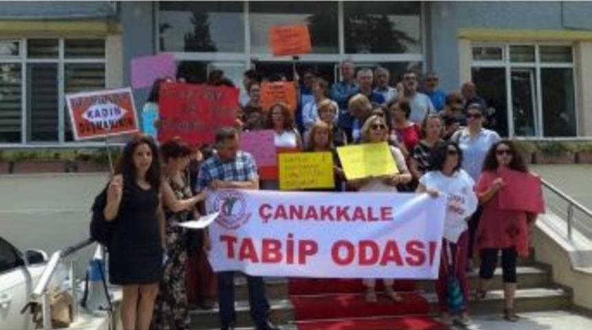 Kadın Hekimlerden Kürtaj Tepkisi