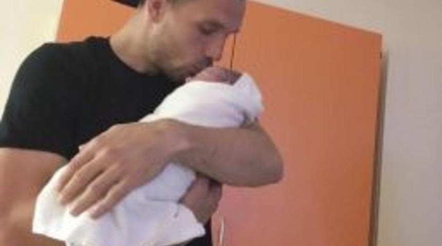 Podolski 2. Kez Baba Oldu