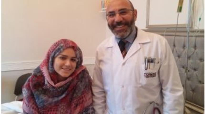 T&uuml;rkiye Hastanesinde Ayak Terlemesine Kapalı Ameliyat