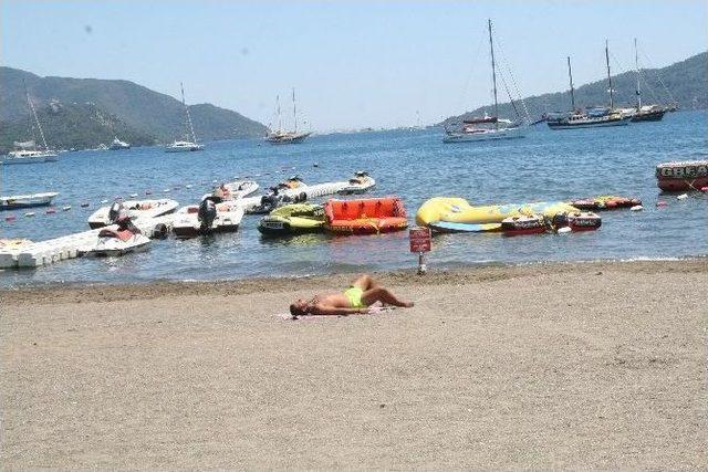 Marmaris Sahillerinde Ramazan Sakinliği