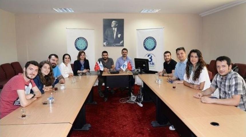 Kent Sorunlarına Duyarlı &Ouml;ğrenci At&ouml;lyesi: Tospa