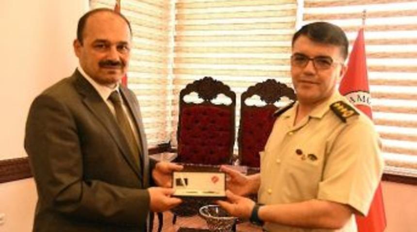 İl Jandarma Komutanı G&uuml;ng&ouml;r, Rekt&ouml;r Aydın&rsquo;ı Ziyaret Etti