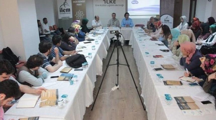 İlke&rsquo;de &rsquo;islam D&uuml;ş&uuml;ncesinde Vicdan&rsquo; Konulu &Ccedil;alıştay Ger&ccedil;ekleştirildi