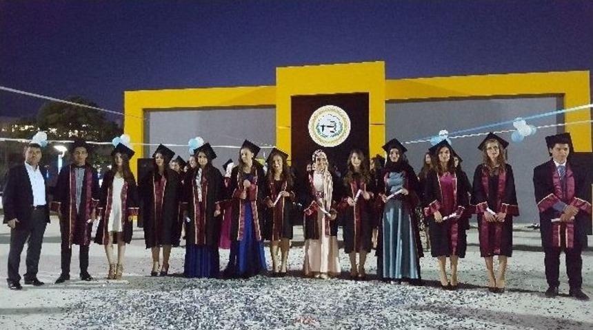 Boz&uuml;y&uuml;k İmkb Anadolu Lisesi 7.&rsquo;inci D&ouml;nem Mezunlarını Verdi