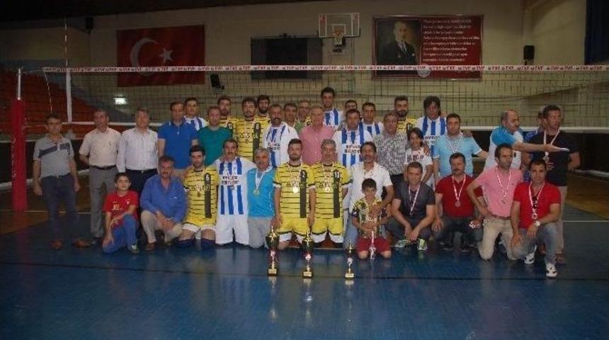 Valilik Dostluk Turnuvası Sona Erdi