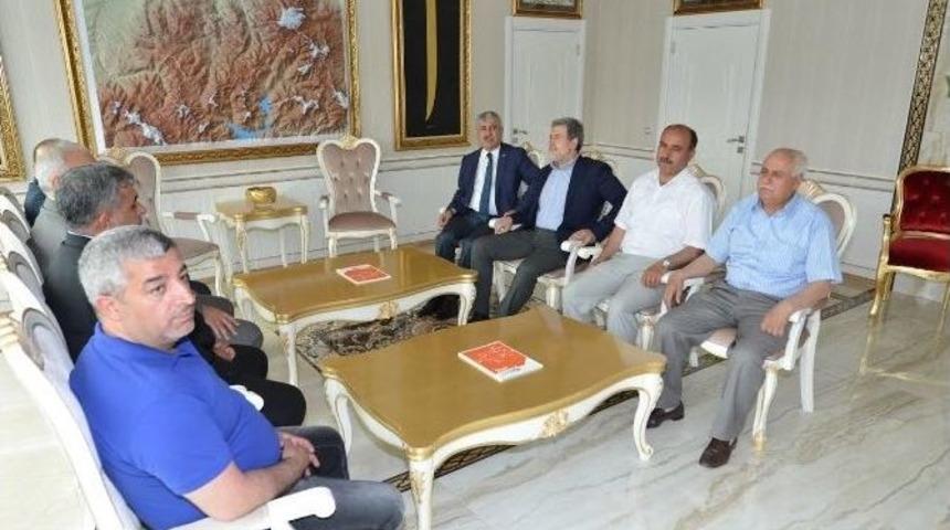 Milletvekili Yaşar Ve &Ouml;zhan&rsquo;dan, Yeşilyurt Belediyesine Ziyaret