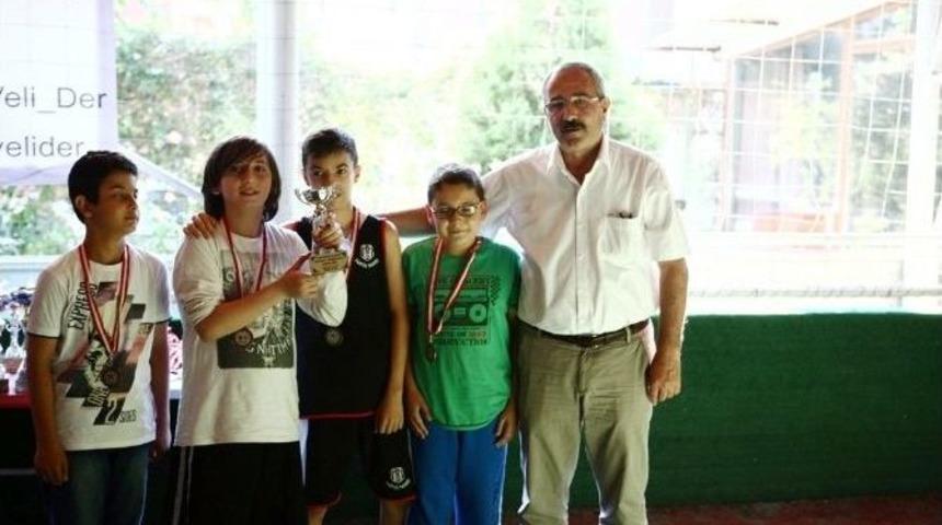 3. Berkin Elvan Futbol Turnuvası &Ouml;d&uuml;lleri Sahiplerini Buldu