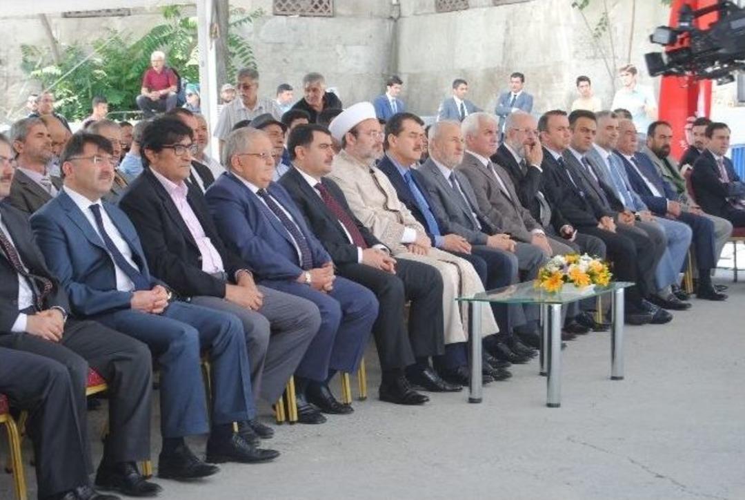 35. T&uuml;rkiye Kitap Ve K&uuml;lt&uuml;r Fuarı Diyanet İşleri Başkanı G&ouml;rmez&rsquo;in Katılımıyla A&ccedil;ıldı