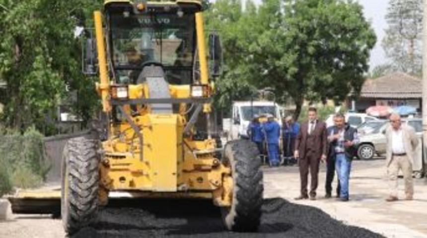 İl&ccedil;e Merkezinde Asfalt Yama &Ccedil;alışmaları Devam Ediyor