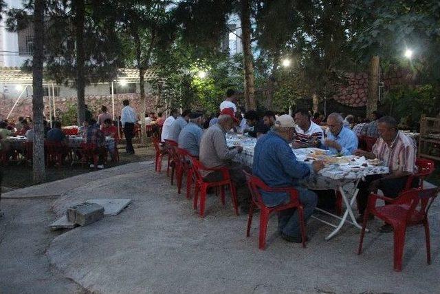 Silopi Belediyesi’nden İhtiyaç Sahipleri İçin İftar Sofrası