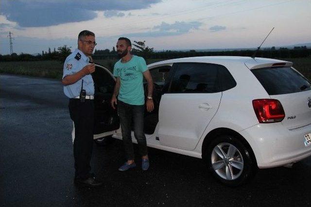 Karaman Polisinden Sürücülere İftar Yemeği