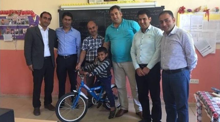 Engelli &Ouml;ğrenci Yeniden Eğitime Kazandırıldı