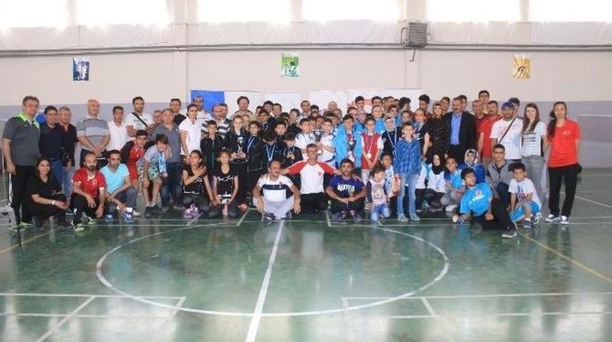 İşitme Engelliler Badminton T&uuml;rkiye Şampiyonası Sona Erdi