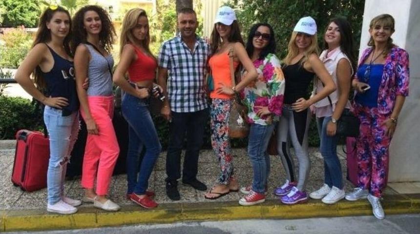 &Ccedil;ukurova&rsquo;ya U&ccedil;ak Ve Gemilerle Arap Turist Akını