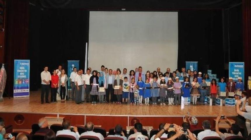 Akşehir Bir Milyon Kitaba Koşuyor &Ouml;d&uuml;l T&ouml;reni Yapıldı