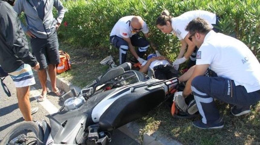 Virajı Alamayan Motosiklet S&uuml;r&uuml;c&uuml;s&uuml; Kaza Yaptı