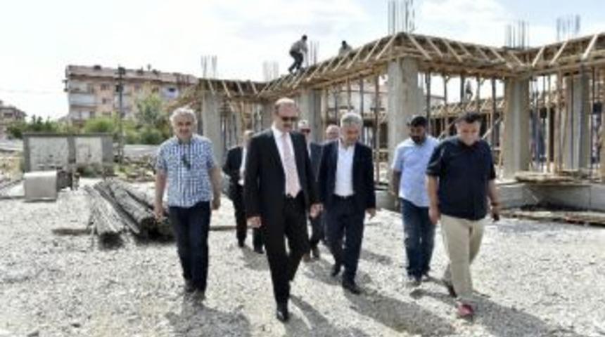 Başak Merkez Camii Y&uuml;kseliyor