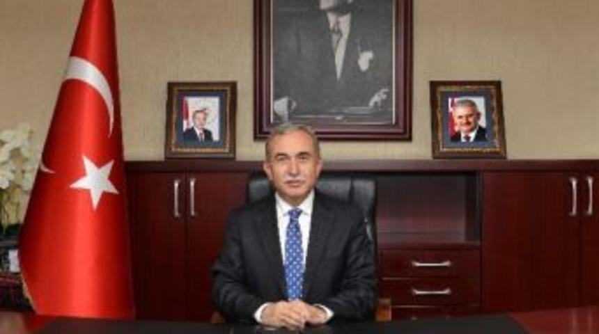 Vali B&uuml;y&uuml;k Veda Ediyor