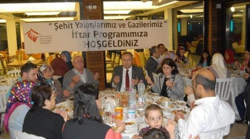 Vali Fidan İftarlarını Şehit Yakınları Ve Gazilerle A&ccedil;tı