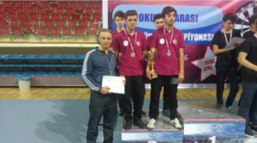 Boz&uuml;y&uuml;k Mesleki Ve Teknik Anadolu Lisesi Dart Şampiyonasında T&uuml;rkiye İkincisi Oldu