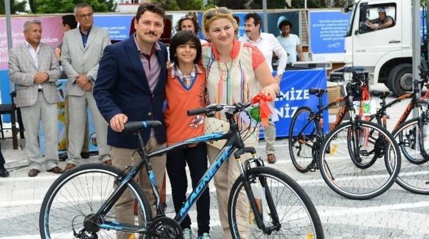 En &Ccedil;ok Atık Getiren Bisikleti Kaptı