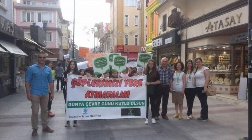 Minik &Ouml;ğrencilerden B&uuml;y&uuml;k Davranış