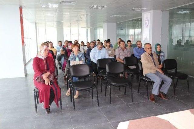 Niğde’de Girişimcilik Kursiyerleri Sertifikalarını Aldı