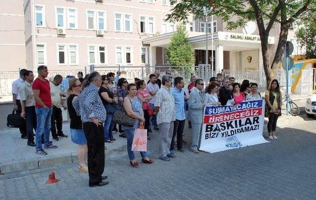 Salihli’de 11 Kişiye Birden “cumhurbaşkanına Hakaret” Davası