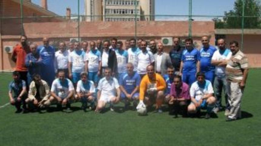 Psikiyatri Hastaları İ&ccedil;in Futbol M&uuml;sabakası