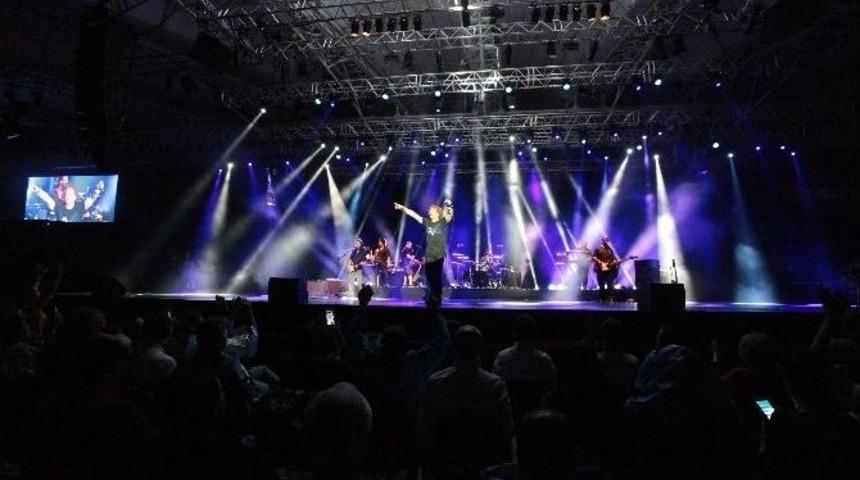 Expo 2016 Antalya&rsquo;da Sımply Red R&uuml;zgarı