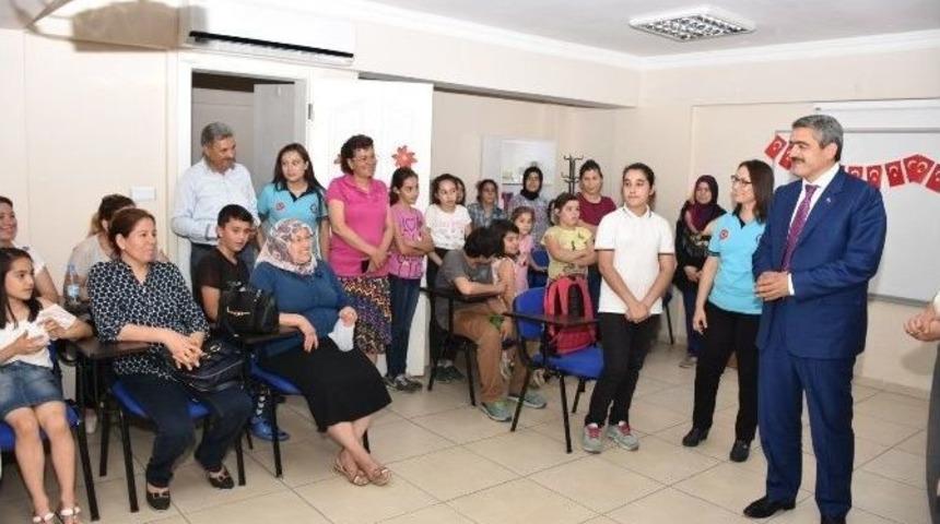 65 &Ouml;ğrenciye Kurs Bitirme Belgeleri Başkan Alıcık Tarafından Verildi