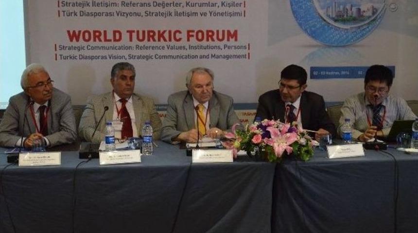 5. D&uuml;nya T&uuml;rk Forumu&rsquo;nda Nogay T&uuml;rkleri Konuşuldu