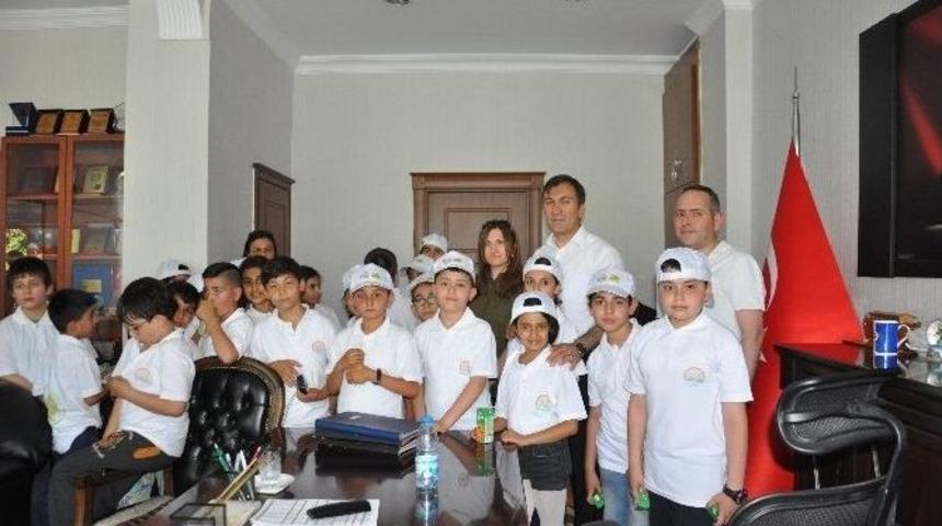 &Ouml;ğrencilerden Genel Sekreter Akkuş&rsquo;a Ziyaret