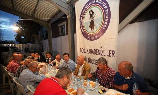 Başkan Altınok Öz İlk Orucunu Vatandaşlarla Birlikte Açtı