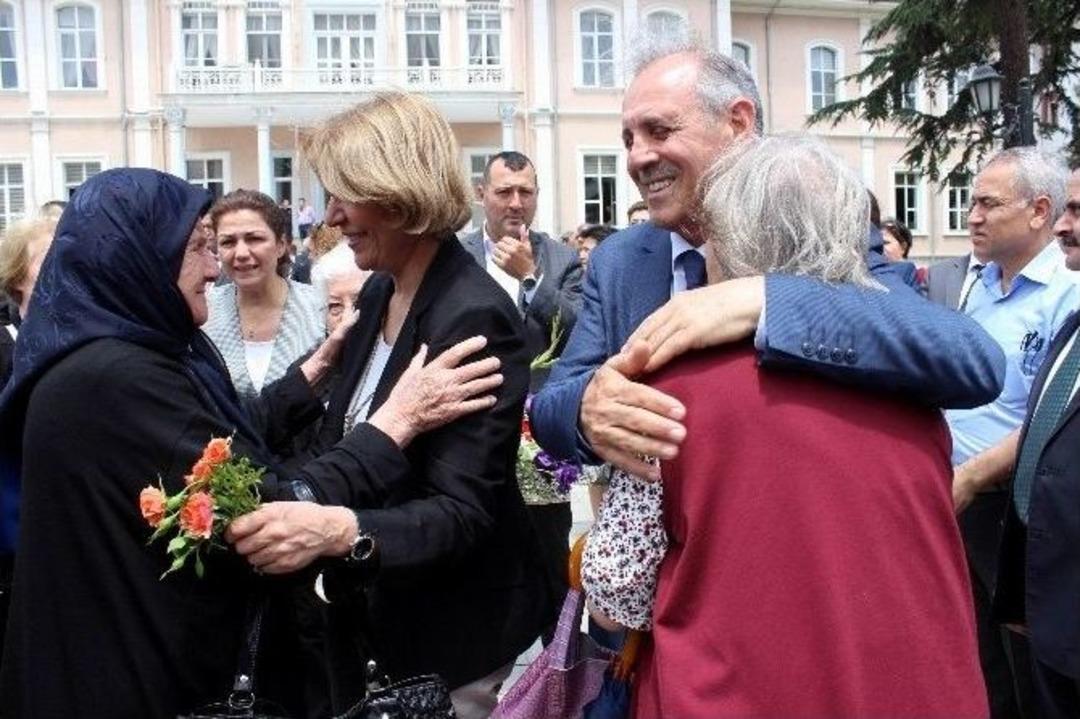 Valiyi G&ouml;zyaşlarıyla Uğurladılar