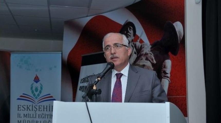 &ldquo;eskişehirli Liseler Aydınlarını Tanıyor&rdquo; Sertifika T&ouml;reni