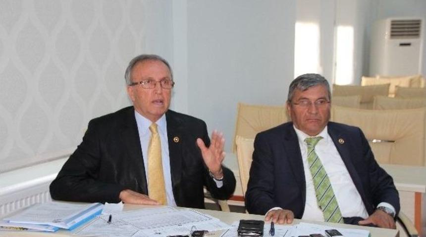 Meclis Kapandı, Tartışma Başladı