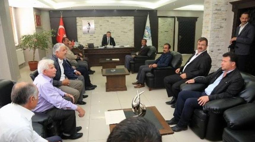 Muhtarlar Palancıoğlu&rsquo;na &Ccedil;anakkale Gezisi İ&ccedil;in Teşekk&uuml;r Etti