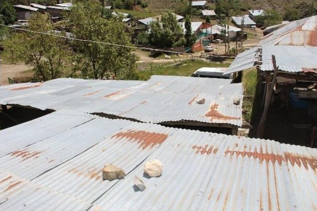 Yağmurlar Başladı Taş Kabusu Geri D&ouml;nd&uuml;