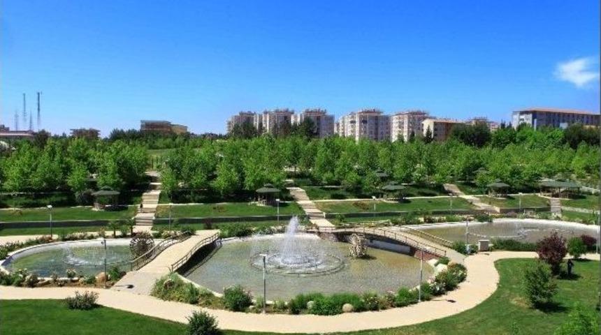 Adıyaman &Uuml;niversitesinin Kapalı Alanı Y&uuml;zde 516 Arttı