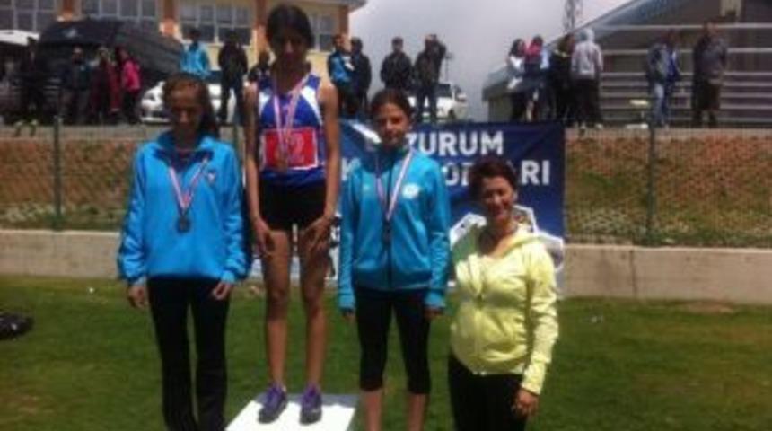 Atletizm&rsquo;de T&uuml;rkiye 3.&rsquo;&uuml;nc&uuml;s&uuml; Oldu