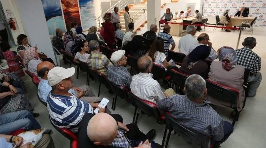 Denizli B&uuml;y&uuml;kşehir Belediye Başkanı Zolan, Halk G&uuml;n&uuml; Buluşmalarına Devam Ediyor