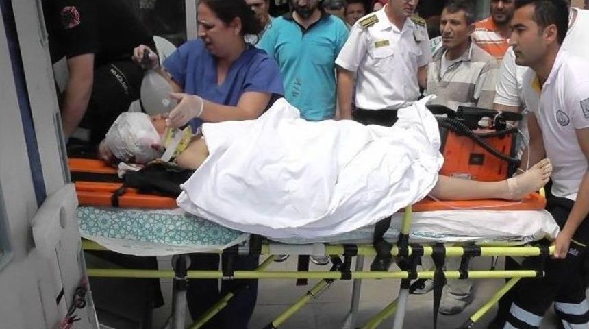 İnşaatın 6. Katından D&uuml;şen &Ccedil;ocuk Ağır Yaralandı