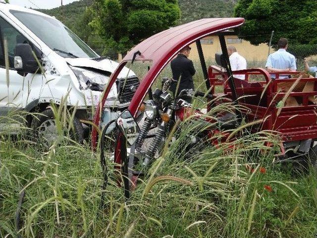 Gölpazarı’nda Trafik Kazası: 3 Yaralı