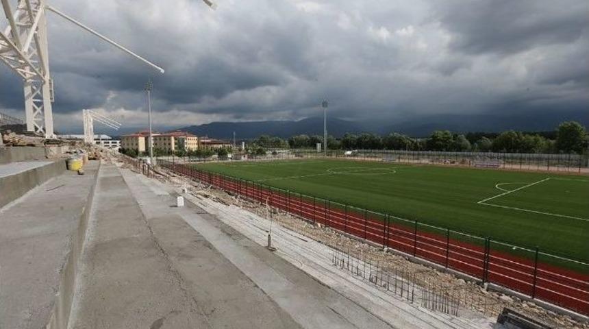 Akyazı Spor Tesisinde Sona Yaklaşıldı