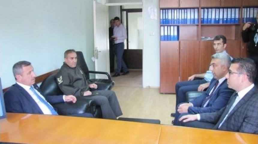 Vali Yılmaz&rsquo;dan Hisarcık İl&ccedil;esine Veda Ziyareti