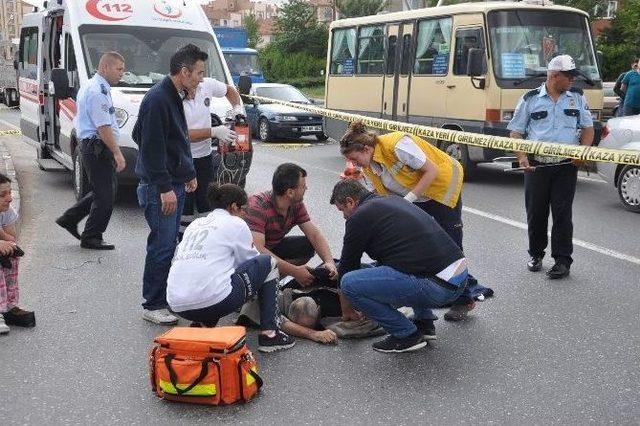 Kaldırımda Yürürken Canından Oldu