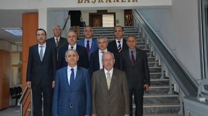 Vali Enver Salihoğlu&rsquo;ndan Başkan Albayrak&rsquo;a Veda Ziyareti