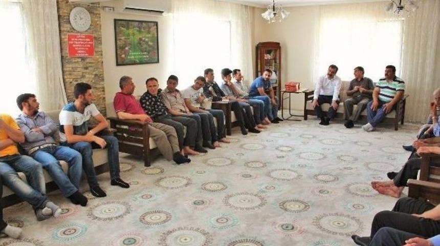 Suriyeliler Mehmet Erdem&rsquo;den Okul İstedi