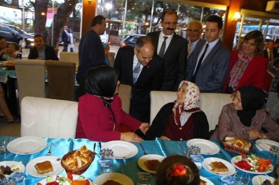 Bakan Kılı&ccedil;, Şehit Yakınları İle İftar A&ccedil;tı